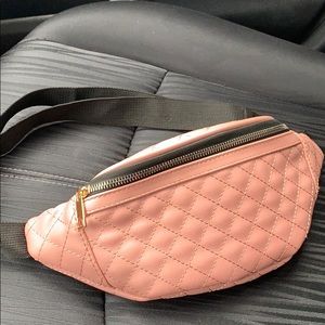 Fanny pack baby pink and black